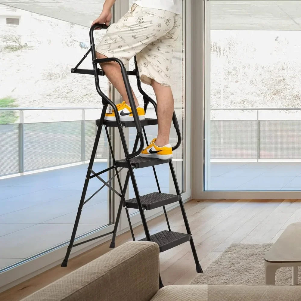 4 Step Ladder with Handrails